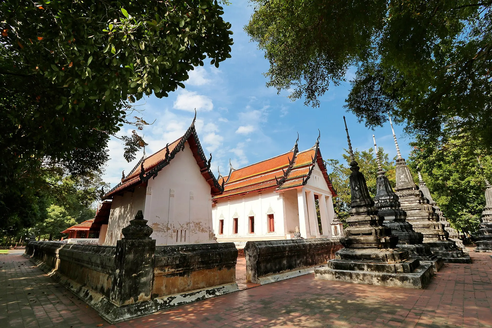 โรงแรมในเมืองปทุมธานี